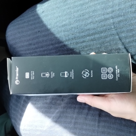 New in box phone vent mount for car 🚗  🤳📱 drive handsfree navigation 🧭 - Picture 5 of 5
